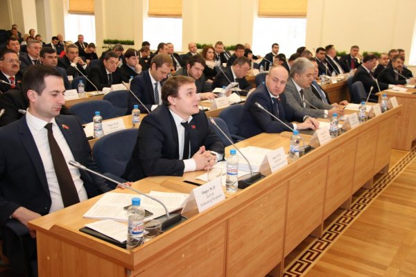 Трое депутатов из Ростова проголосовали против пенсионной реформы Трое депутатов из Ростова проголосовали против пенсионной реформы